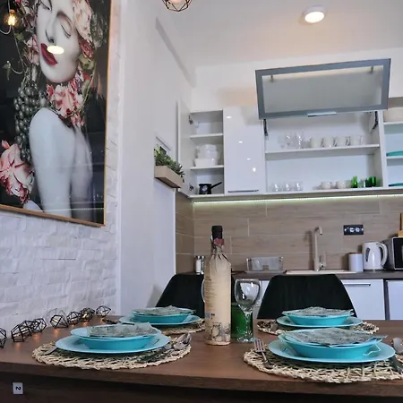 Milmari N 20 דירה *